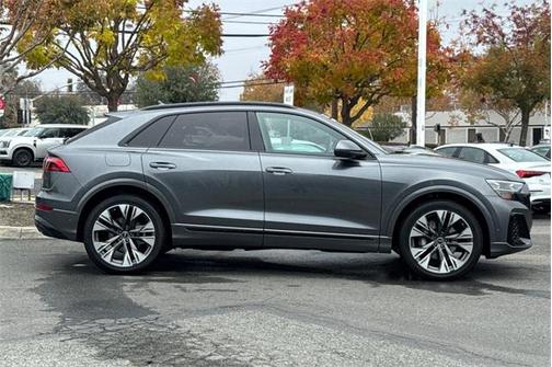 2025 Audi Q8 Prestige 55 TFSI quattro