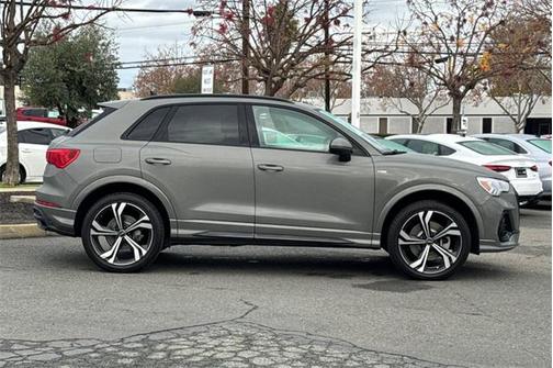2023 Audi Q3 Premium Plus 45 TFSI S line quattro Tiptronic