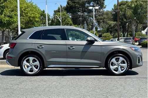 2024 Audi Q5 Premium Plus 45 TFSI S line quattro