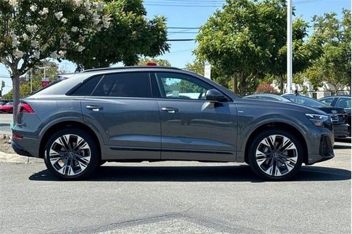 2025 Audi Q8 Premium Plus 55 TFSI quattro