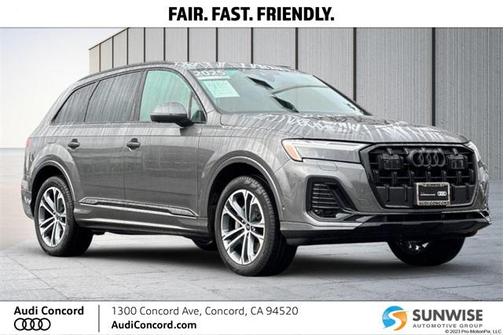 2025 Audi Q7 Premium Plus 45 TFSI quattro Tiptronic