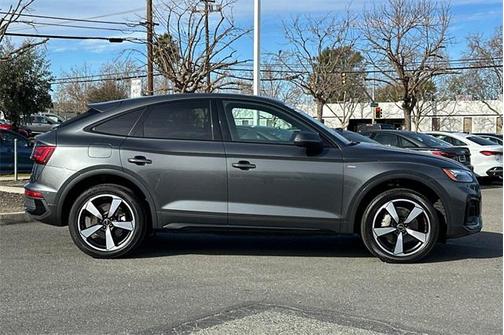 2023 Audi Q5 Sportback Premium Plus 45 TFSI S line quattro S tronic