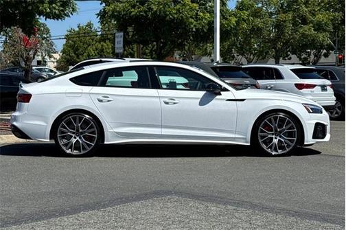 2025 Audi A5 Sportback Premium Plus 45 TFSI S line quattro S tronic
