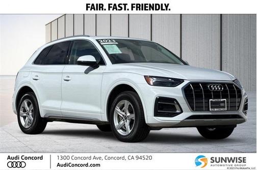 2023 Audi Q5 Premium 40 TFSI quattro S tronic