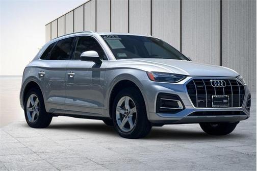 2023 Audi Q5 Premium 40 TFSI quattro S tronic