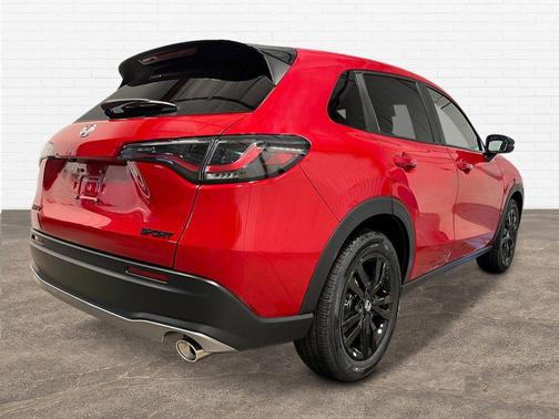 Milano Red 2027 Honda HR-V Sport