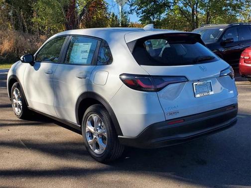2025 Honda HR-V LX