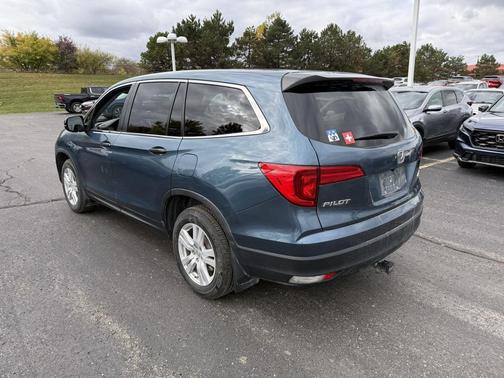 2017 Honda Pilot LX