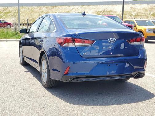 Lakeside Blue 2019 Hyundai SONATA SE