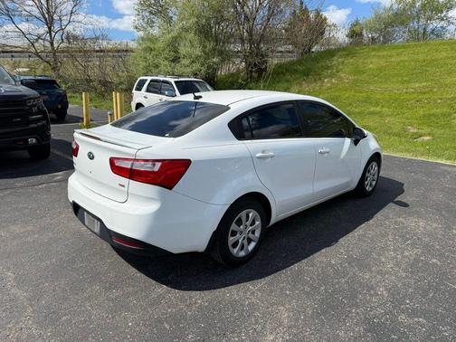 Clear White 2014 Kia Rio LX
