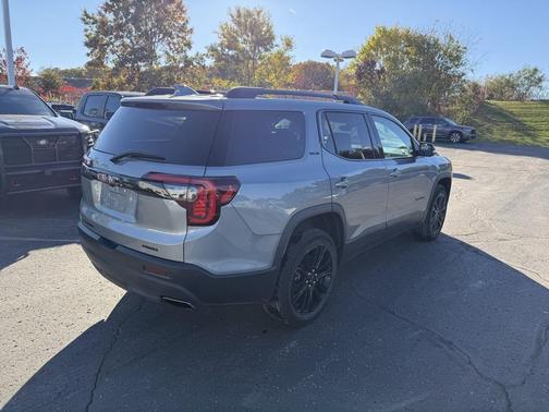 2023 GMC Acadia AWD SLE
