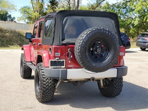 2013 Jeep Wrangler Unlimited Sahara