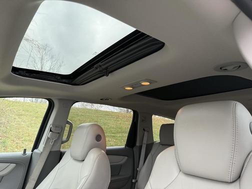 2016 Chevrolet Traverse 2LT