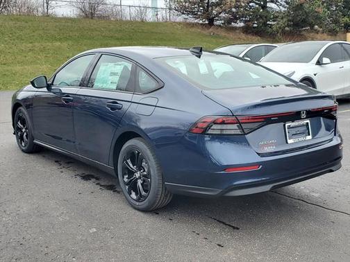 2025 Honda Accord Sport SE 1.5T