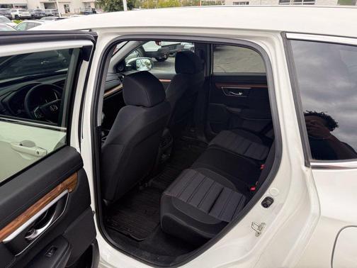 White Diamond Pearl 2018 Honda CR-V EX
