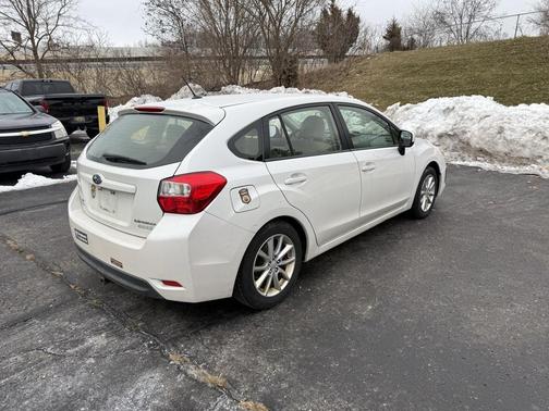 2012 Subaru Impreza 2.0i Premium