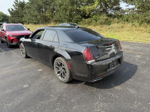 2018 Chrysler 300 S
