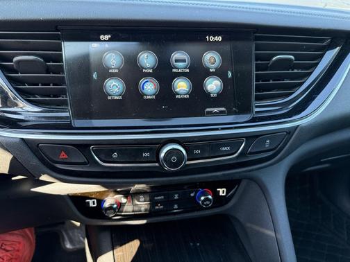 2018 Buick Regal Sportback Essence