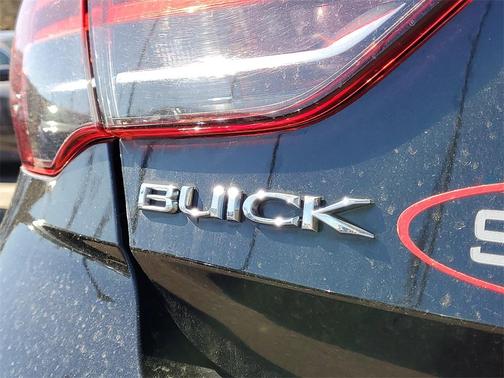 2018 Buick Regal Sportback Essence