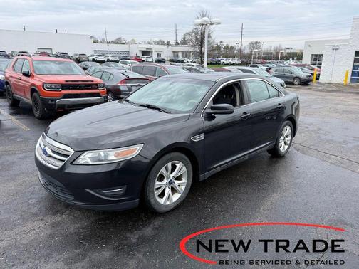 Ebony Black 2012 Ford Taurus SEL