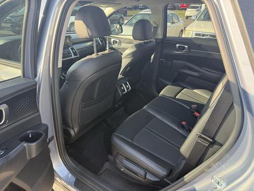 2021 Kia Sorento S
