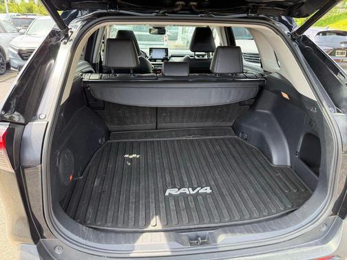 Midnight Black Metallic 2019 Toyota RAV4 XLE Premium