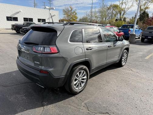2022 Jeep Cherokee Latitude Lux