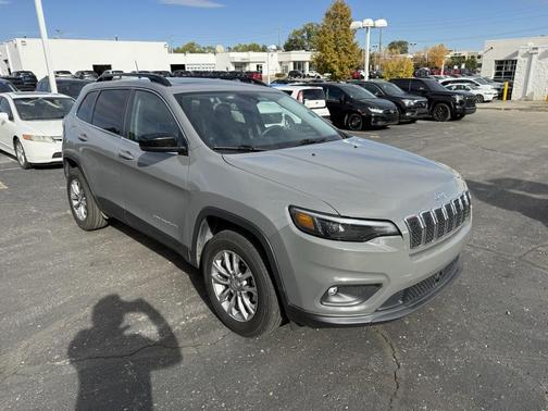 2022 Jeep Cherokee Latitude Lux