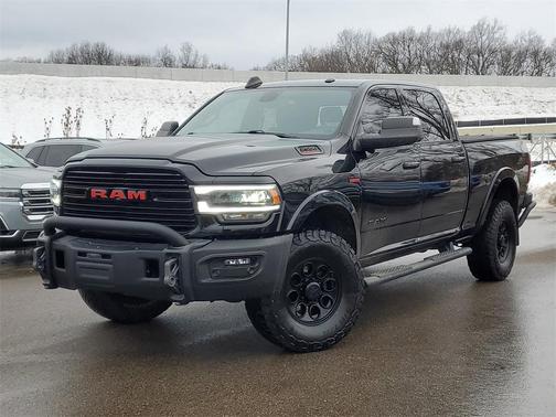 2019 RAM 2500 Laramie Crew Cab 4x4 6'4' Box