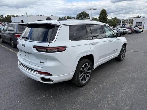 2023 Jeep Grand Cherokee L Overland