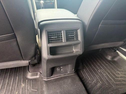 Deep Black Pearl 2021 Volkswagen Atlas Cross Sport 2.0T SE