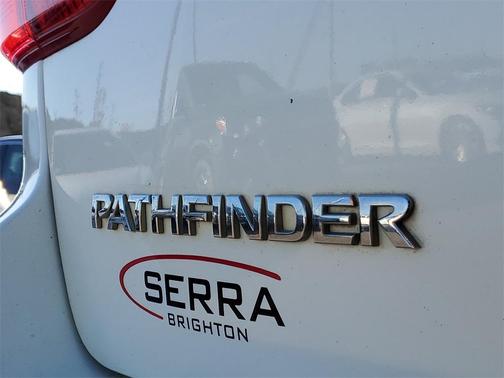 2017 Nissan Pathfinder SL