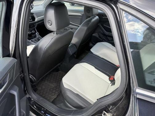 2020 Volkswagen Jetta 1.4T R-Line