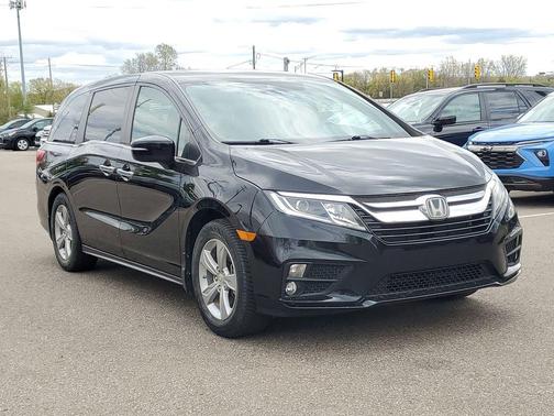 Crystal Black Pearl 2018 Honda Odyssey EX-L