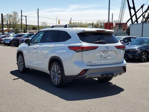 2021 Toyota Highlander Platinum
