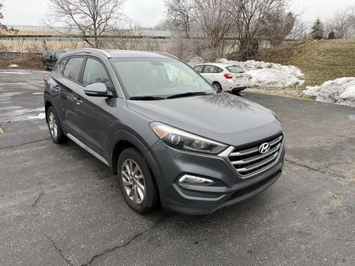 2018 Hyundai TUCSON SEL Plus