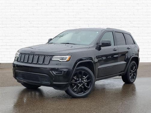 2022 Jeep Grand Cherokee Laredo
