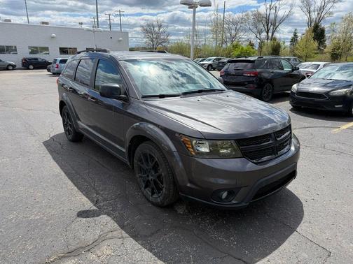 Granite Pearlcoat 2017 Dodge Journey GT