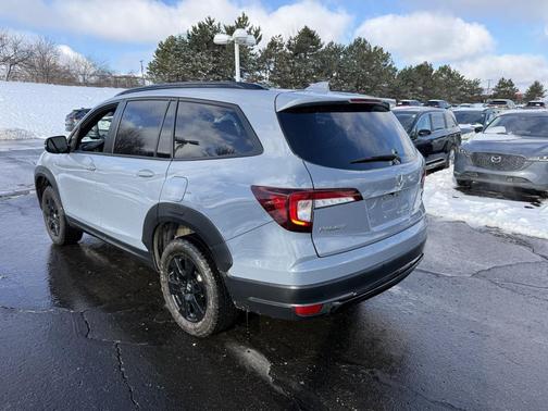2022 Honda Pilot AWD TrailSport