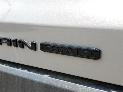 2025 GMC Terrain AWD Elevation