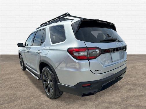 Solar Silver Metallic 2026 Honda Pilot Black Edition