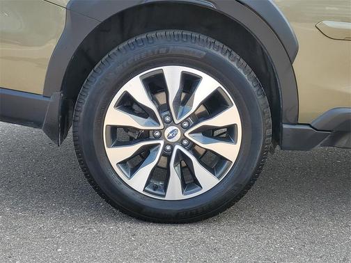 2023 Subaru Outback Touring XT