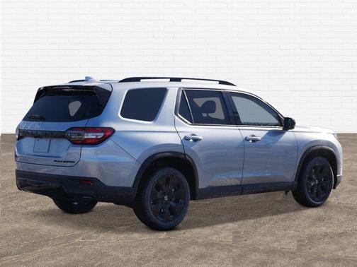 Solar Silver Metallic 2026 Honda Pilot Black Edition