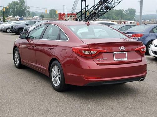 2016 Hyundai SONATA SE