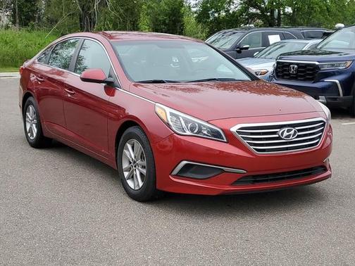 2016 Hyundai SONATA SE