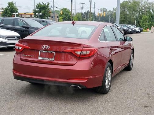 2016 Hyundai SONATA SE