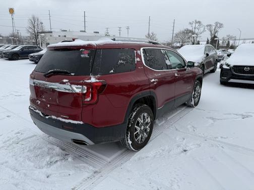 2022 GMC Acadia AWD SLE