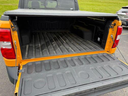 Cyber Orange Tricoat Metallic 2022 Ford Maverick XLT