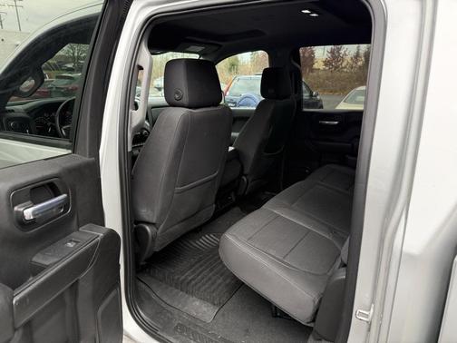 2022 Chevrolet Silverado 1500 Custom Trail Boss