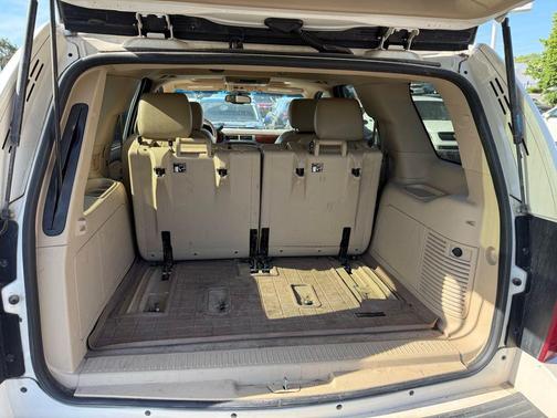 White Diamond Clearcoat 2013 Chevrolet Tahoe LTZ